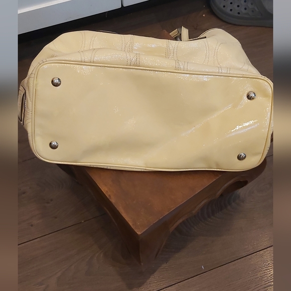 Coach patent leather carry-all - Picture 6 of 14